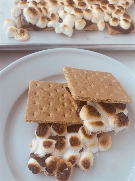 Can I add any additional ingredients to the Pan O' S'mores?