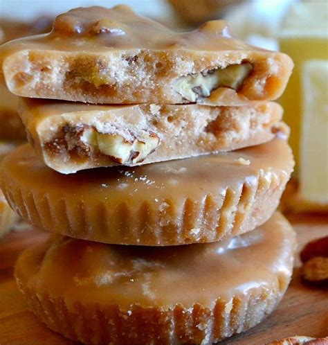 Can pecan pralines be customized with different flavors or additions?