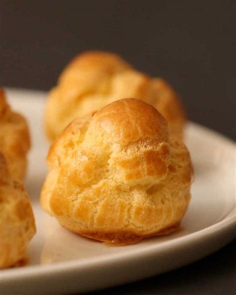 Classic Cream Puffs: Find Your Perfect Indulgence