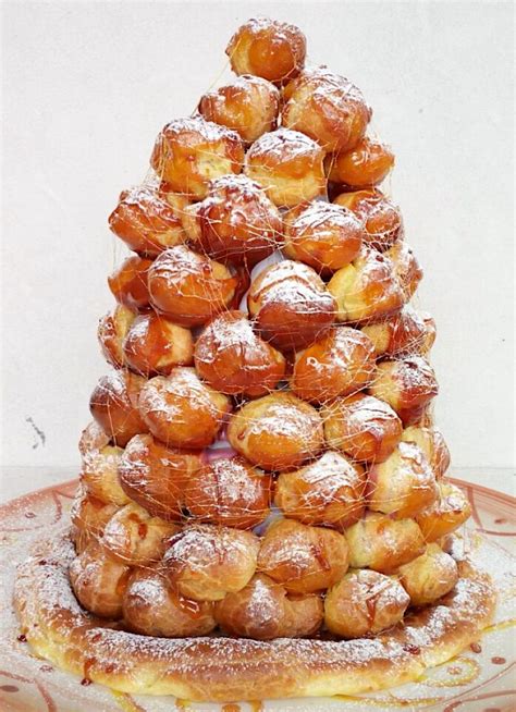 Croquembouche: Discover the Delight of this Classic French Patisserie