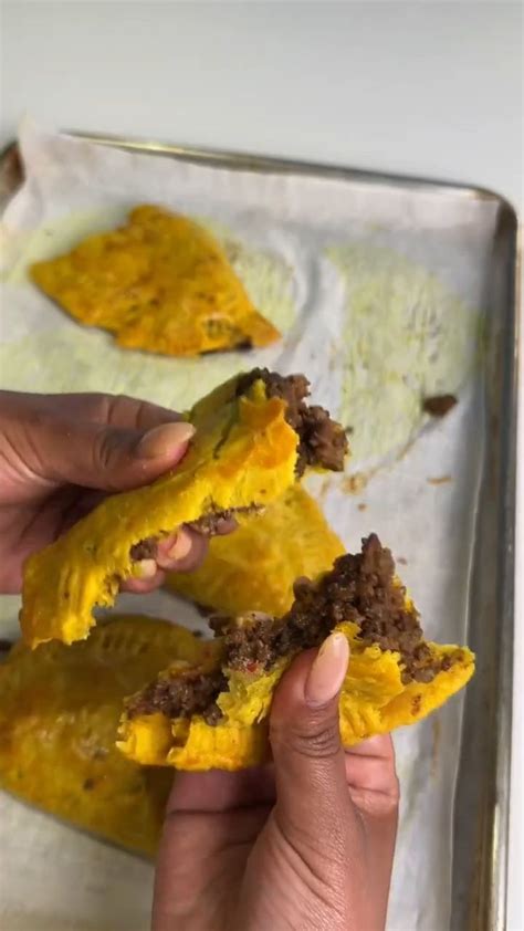 Delicious Jamaican Beef Patties: Authentic Recipe and Flavors