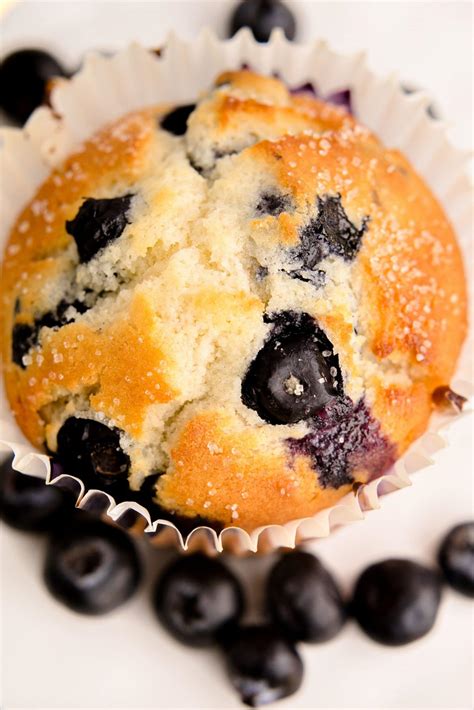 Delicious and Simple Blueberry Muffin Recipe - Easy Blueberry Muffins