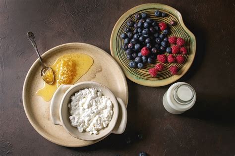 How does 1% Cottage Cheese fit into your Daily Goals - calories, carbs, nutrition