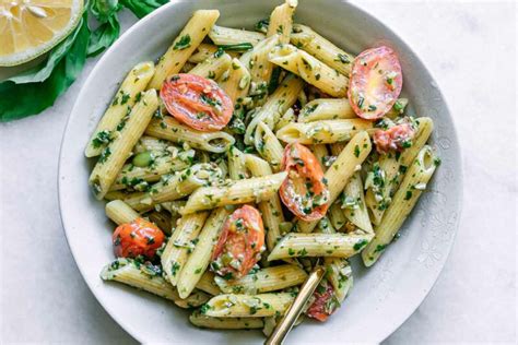 How does 150 Basil Pesto Veggie Penne fit into your Daily Goals - calories, carbs, nutrition