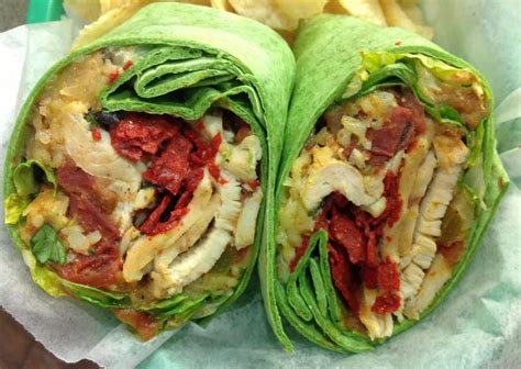 How does Acapulco Chicken Wrap fit into your Daily Goals - calories, carbs, nutrition