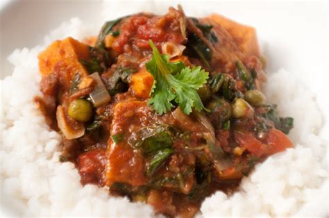 How does African Vegetable Curry fit into your Daily Goals - calories, carbs, nutrition