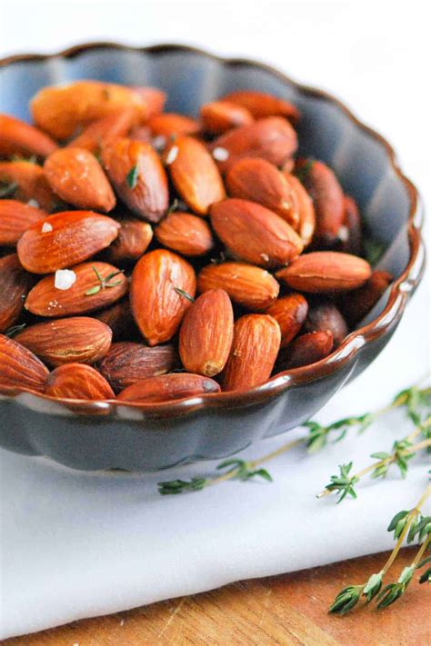 How does Almonds Roasted Salted with Sea Salt fit into your Daily Goals - calories, carbs, nutrition