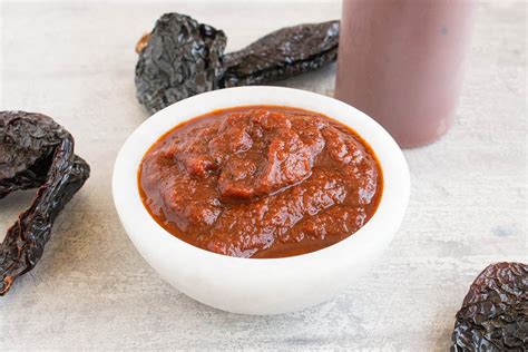 How does Ancho BBQ Sauce fit into your Daily Goals - calories, carbs, nutrition