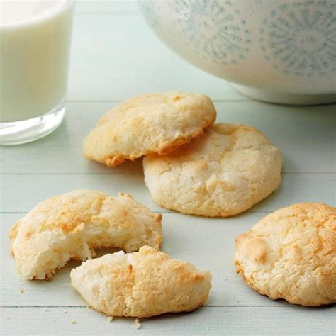 How does Angel Food Cake Macaroons fit into your Daily Goals - calories, carbs, nutrition