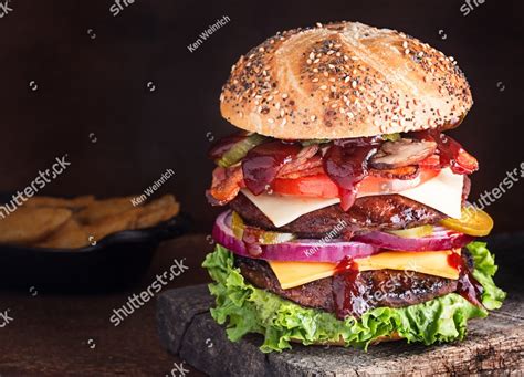 How does Angus Cheeseburger Seeded Bun fit into your Daily Goals - calories, carbs, nutrition