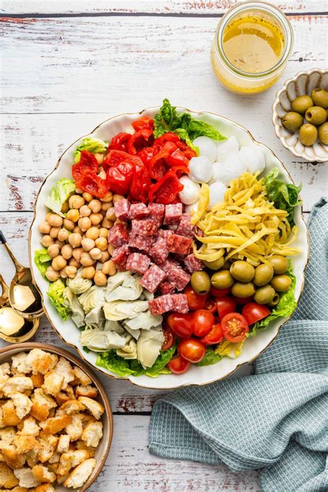 How does Antipasto Chopped Salad fit into your Daily Goals - calories, carbs, nutrition