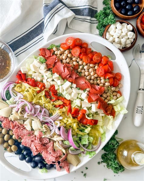 How does Antipasto Dinner Salad fit into your Daily Goals - calories, carbs, nutrition