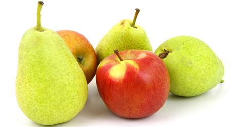 How does Apple, Pear & Raisin Filling fit into your Daily Goals - calories, carbs, nutrition