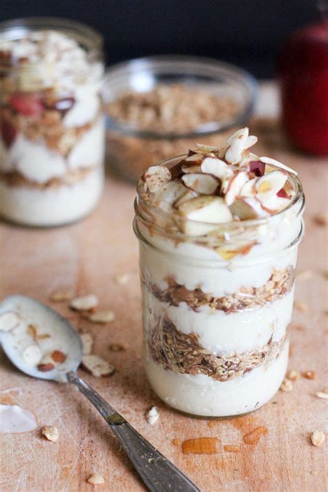 How does Apple Almond Crunch Parfait fit into your Daily Goals - calories, carbs, nutrition