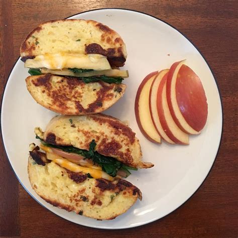 How does Apple Cheddar French Toast Wrap fit into your Daily Goals - calories, carbs, nutrition