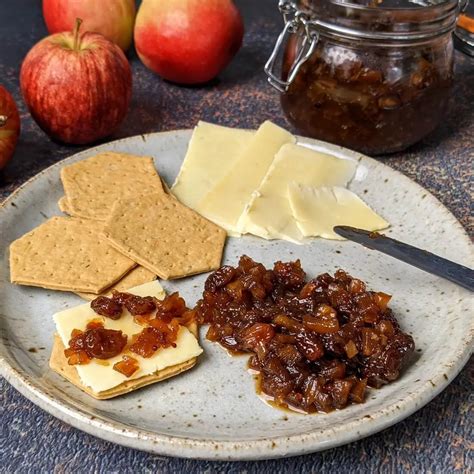 How does Apple Chutney fit into your Daily Goals - calories, carbs, nutrition