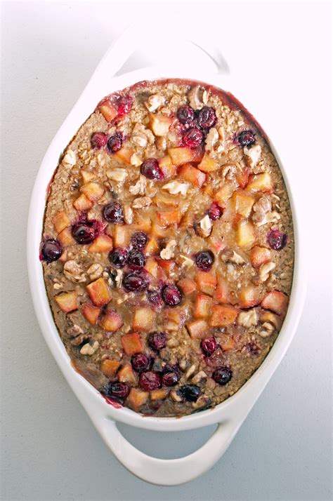 How does Apple Cranberry Almond Oatmeal fit into your Daily Goals - calories, carbs, nutrition