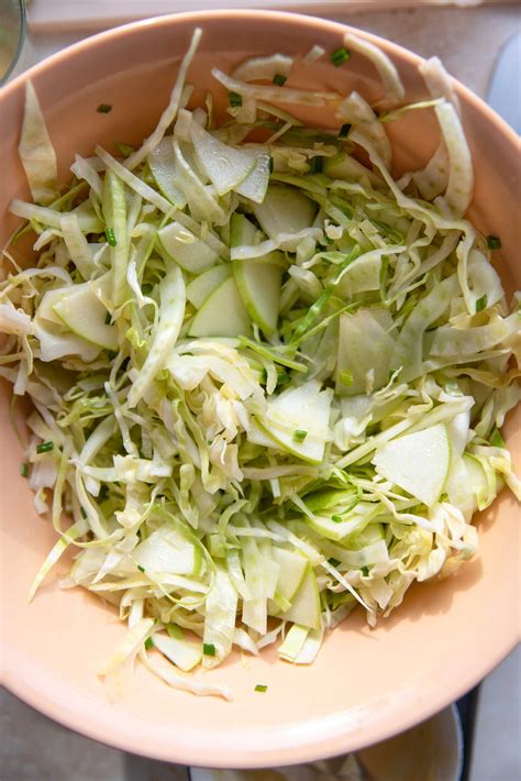 How does Apple Fennel Slaw fit into your Daily Goals - calories, carbs, nutrition