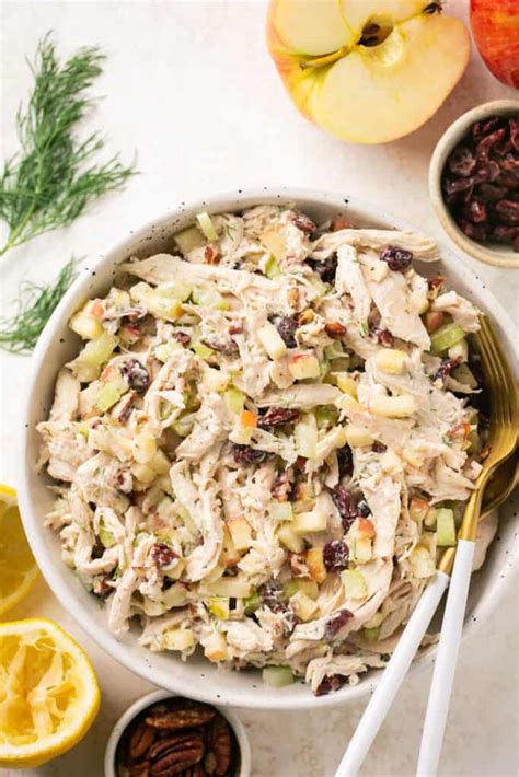 How does Apple Pecan Chicken Salad fit into your Daily Goals - calories, carbs, nutrition