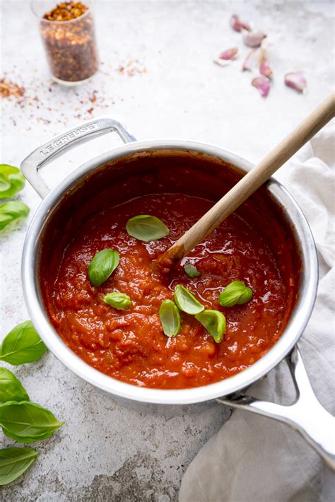 How does Arrabbiata Pasta Sauce fit into your Daily Goals - calories, carbs, nutrition