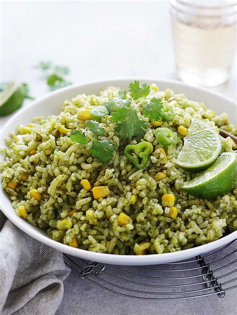 How does Arroz Verde Fajita fit into your Daily Goals - calories, carbs, nutrition