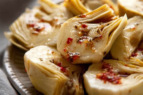 How does Artichoke Hearts with Roasted Tomato Sauce fit into your Daily Goals - calories, carbs, nutrition