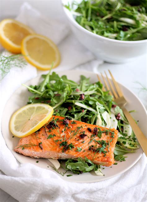 How does Arugula Fennel Salad with Salmon fit into your Daily Goals - calories, carbs, nutrition