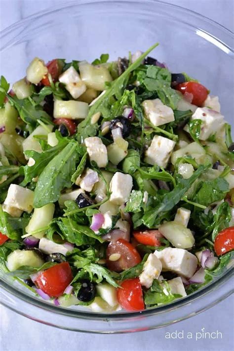 How does Arugula Greek Salad fit into your Daily Goals - calories, carbs, nutrition