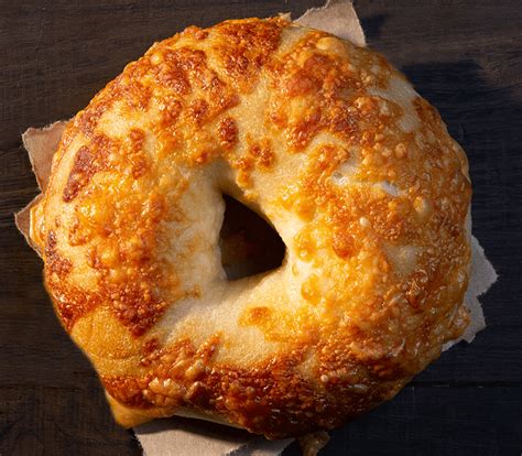 How does Asiago Cheese Bagel fit into your Daily Goals - calories, carbs, nutrition