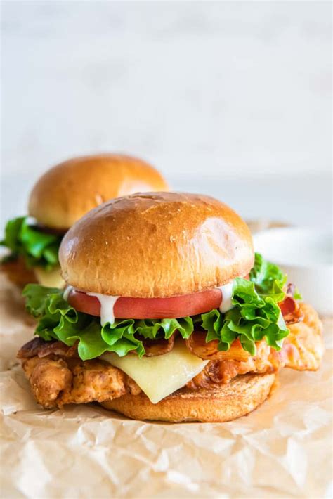 How does Asiago Ranch Chicken Club fit into your Daily Goals - calories, carbs, nutrition