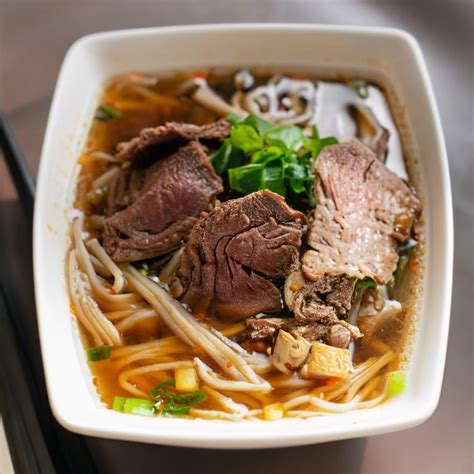 How does Asian Beef Noodle Soup fit into your Daily Goals - calories, carbs, nutrition