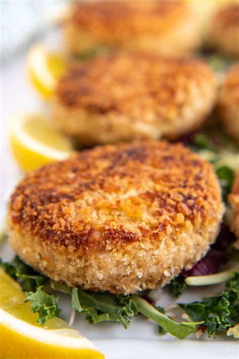 How does Asian Citrus Glazed Tuna Patty fit into your Daily Goals - calories, carbs, nutrition