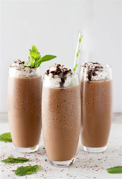 How does Aspretto Frozen Frappe Mocha 16 oz fit into your Daily Goals - calories, carbs, nutrition