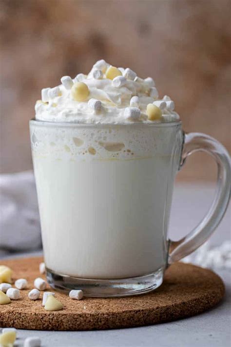 How does Aspretto Hot Chocolate White 20 oz fit into your Daily Goals - calories, carbs, nutrition