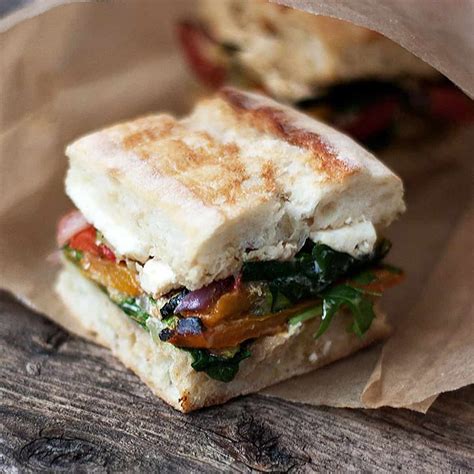 How does Autumn Veggie, Goat Cheese Sandwich fit into your Daily Goals - calories, carbs, nutrition