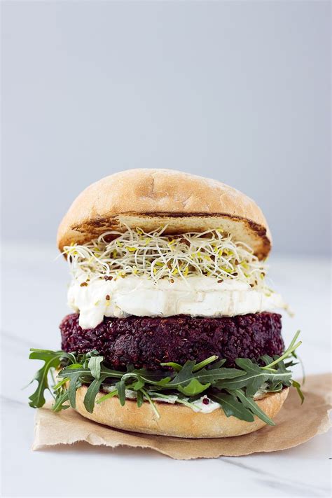 How does Avocado Chevre Burger with Horseradish fit into your Daily Goals - calories, carbs, nutrition