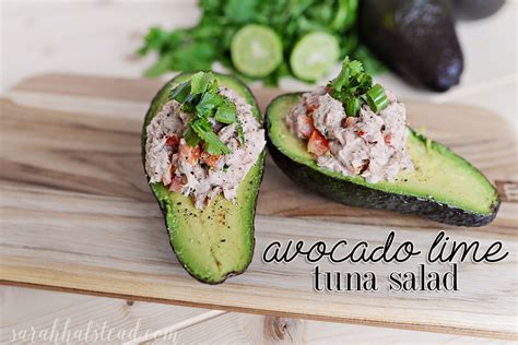 How does Avocado and Lime Tuna Salad fit into your Daily Goals - calories, carbs, nutrition
