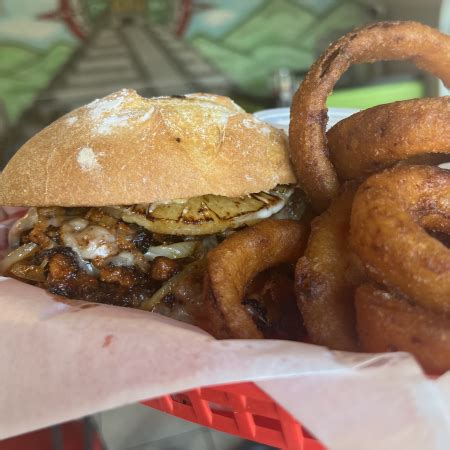 How does Aztec Burger fit into your Daily Goals - calories, carbs, nutrition