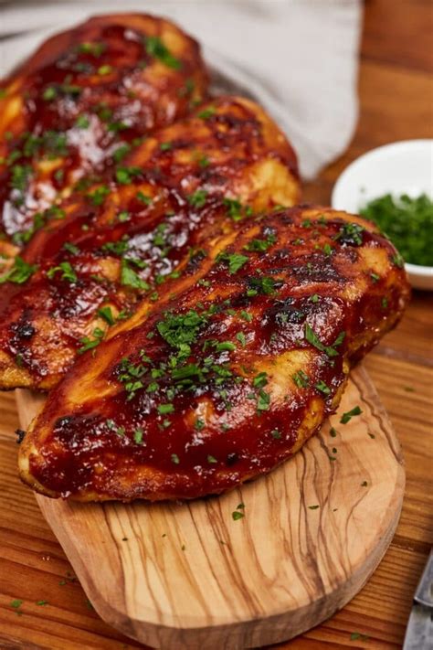 How does BBQ Chicken Breast fit into your Daily Goals - calories, carbs, nutrition