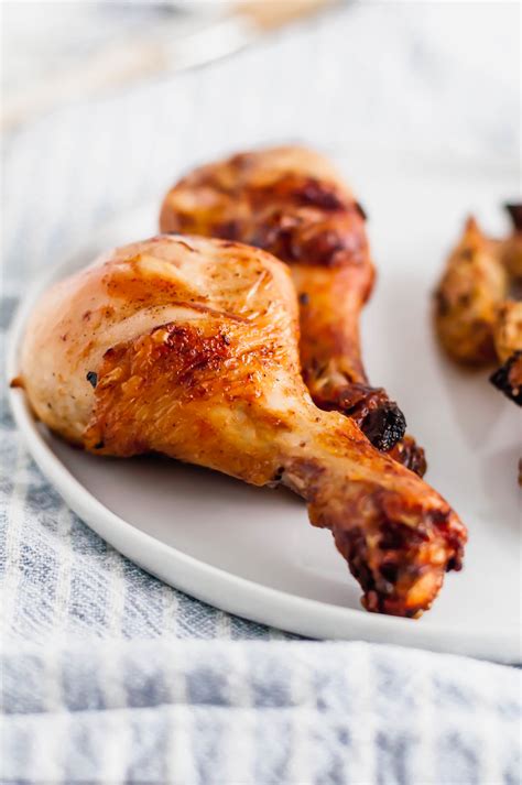 How does BBQ Chicken Drumsticks fit into your Daily Goals - calories, carbs, nutrition