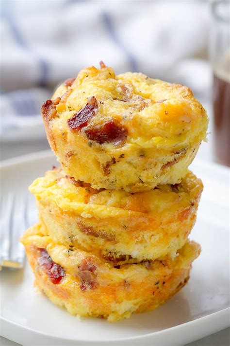 How does Bacon, Egg Cheese Muffin Platter, with Homefries and Cantaloupe fit into your Daily Goals - calories, carbs, nutrition