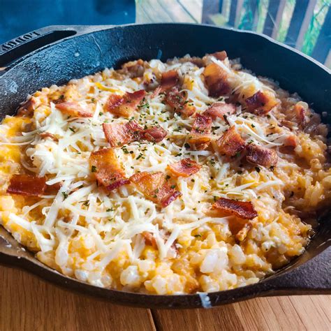 How does Bacon BBQ Mac & Cheese Bowl fit into your Daily Goals - calories, carbs, nutrition