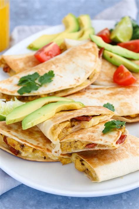 How does Bacon Breakfast Quesadilla fit into your Daily Goals - calories, carbs, nutrition