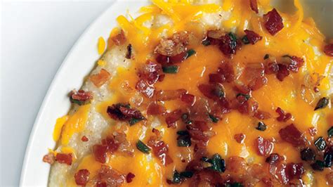 How does Bacon Cheese Grits fit into your Daily Goals - calories, carbs, nutrition