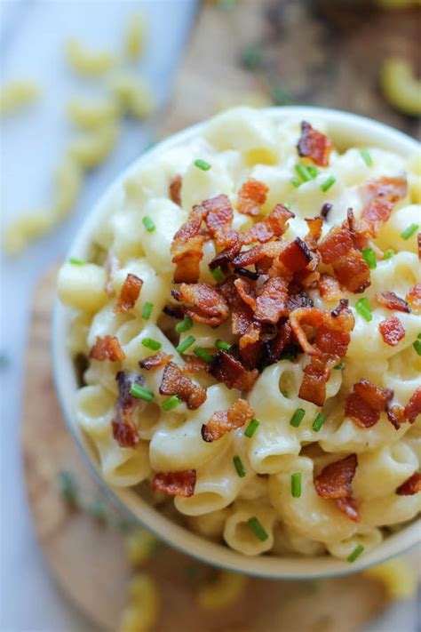 How does Bacon Mac and Cheese with Gruyere fit into your Daily Goals - calories, carbs, nutrition