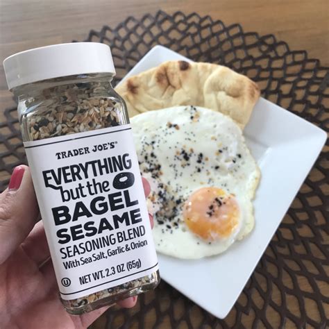 How does Bagel Sesame 4 oz CONV fit into your Daily Goals - calories, carbs, nutrition