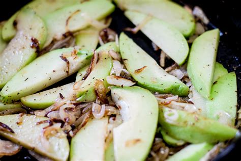 How does Baked Chayote Squash fit into your Daily Goals - calories, carbs, nutrition