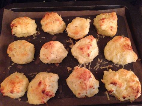 How does Baked Cheese Dumpling fit into your Daily Goals - calories, carbs, nutrition