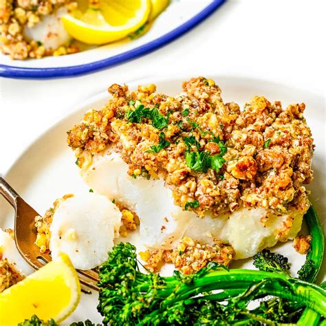 How does Baked Haddock English Style fit into your Daily Goals - calories, carbs, nutrition