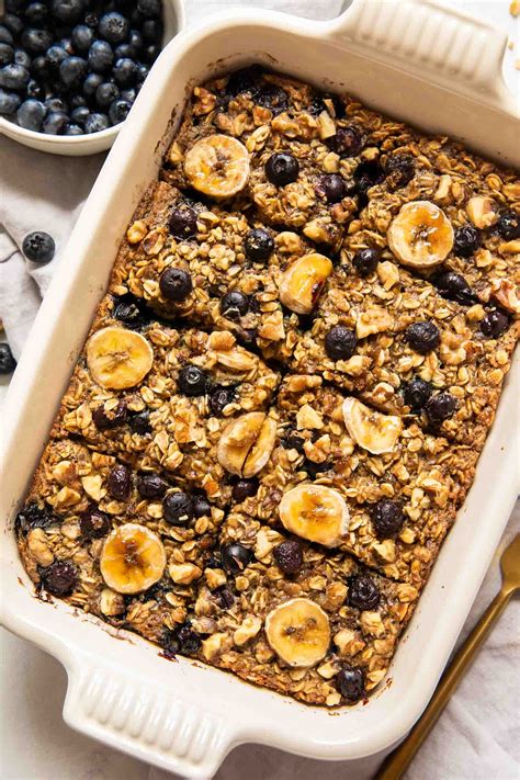 How does Baked Peach/Blueberry Oatmeal fit into your Daily Goals - calories, carbs, nutrition